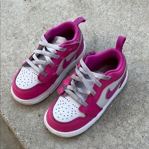 Nike Kids Sneakers in Pink and White